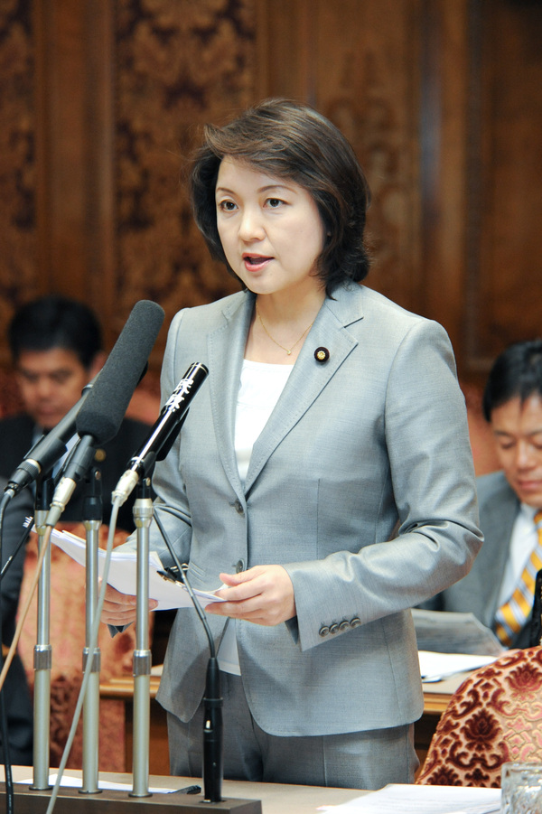 国債整理基金の利払い費７００億円を削減