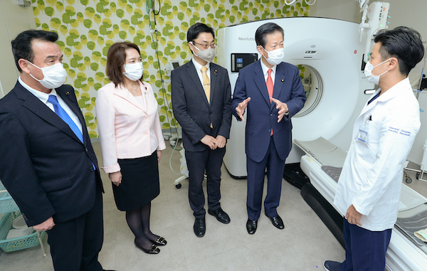 22励ます会ニュース1（3つの無償化推進）.jpg
